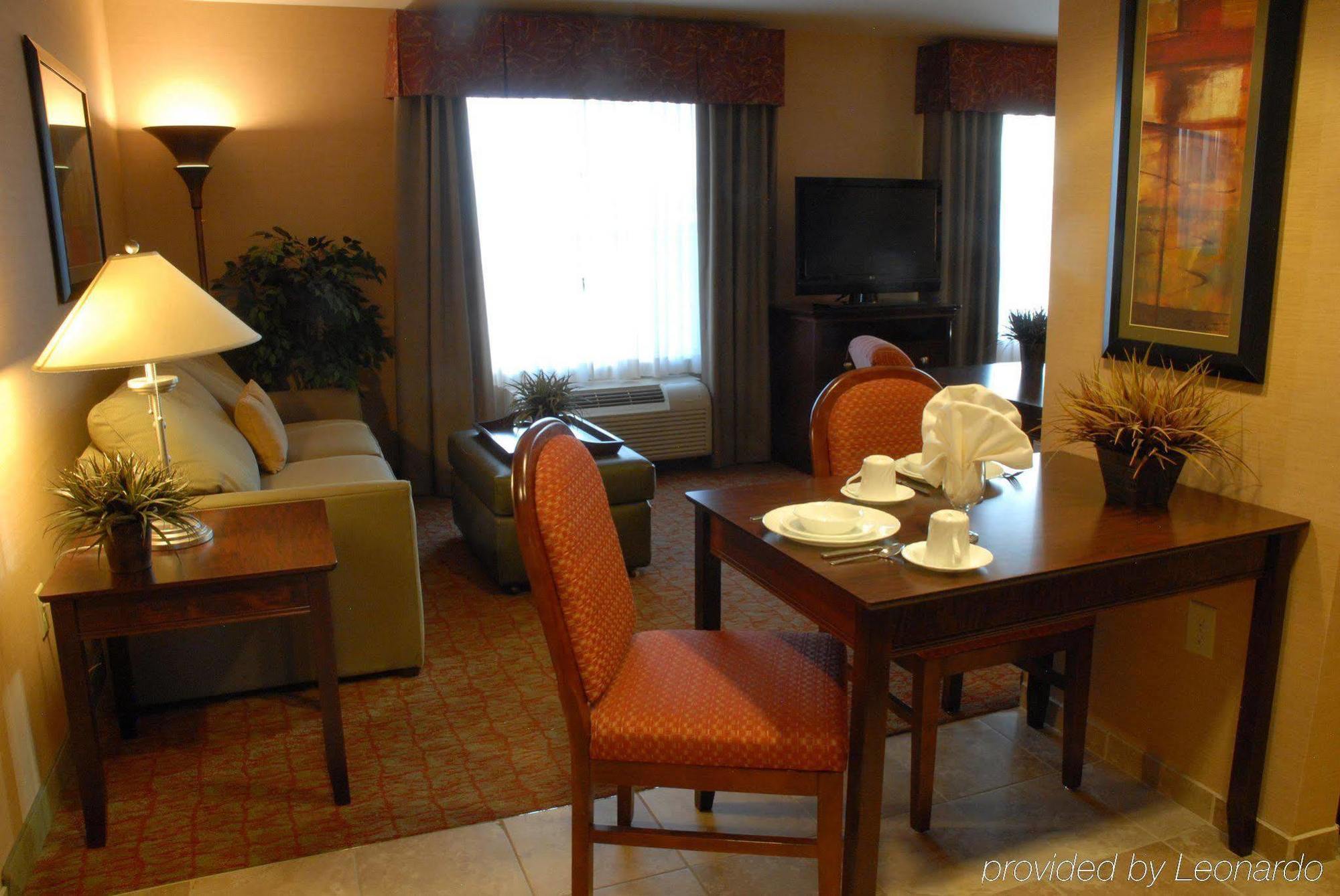 โฮมวู้ด สวีทส์ บาย ฮิลตัน ร็อค สปริงส์ Hotel ร็อกสปริงส์ ห้อง รูปภาพ